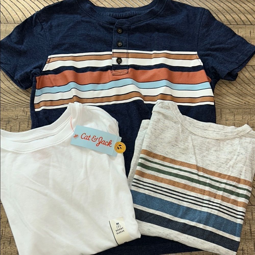 🏄🏼 Cat & Jack set of 3 Short Sleeve Tees 2 Stripe Ts & 1 White T is NWT 🏖️
